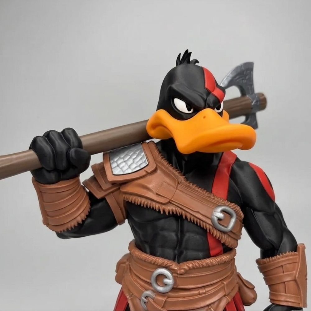 Figura Del Pato Lucas Kratos De 31 Cm De Alto